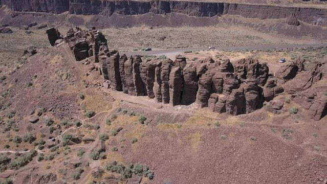 Frenchman Coulee traffic drives past rock formation called Feathers
