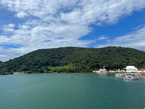 Mountains in the middle of the sea