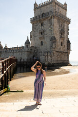 Fototapeta na wymiar young woman exploring the city of portugal