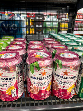 Sanpellegrino Melograno e Arancia, a sparkling clementine beverage of Southern Italy