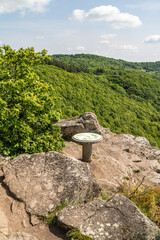 Table d'orientation sur les falaises de la Roche d'O&euml;tre, en Suisse Normande