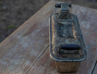Vintage Electric Toaster Oven: Antique Retro Cooking Appliance, Old-fashioned Kitchen Equipment, Nostalgic Collectible, Timeless Rustic Bread Toaster for Classic Home Cooking Enthusiasts