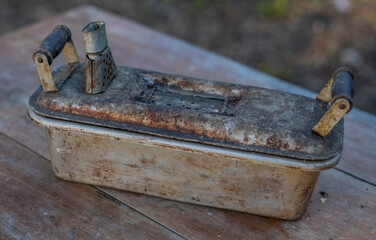 Vintage Electric Toaster Oven: Antique Retro Cooking Appliance, Old-fashioned Kitchen Equipment, Nostalgic Collectible, Timeless Rustic Bread Toaster for Classic Home Cooking Enthusiasts