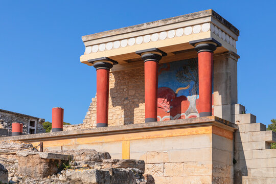 Palace of Minos, restored north entrance, ancient city of Knossos, Iraklion, Crete, Greek Islands