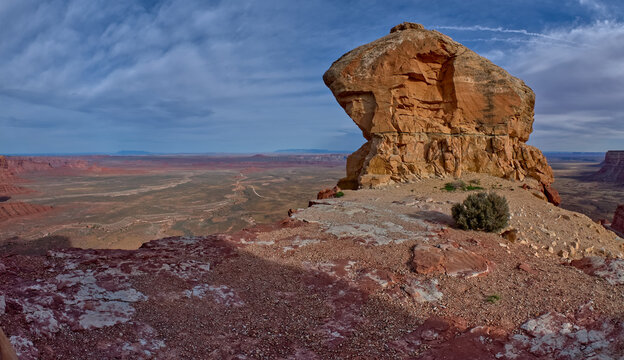 Moki Rock along the Moki Dugway, part of Highway 261, which rises up from Valley of the Gods and Cedar Mesa, Utah