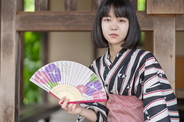 浴衣の女性