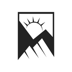 mountain logo template. Icon Illustration Brand Identity. Isolated and flat illustration. Vector graphic