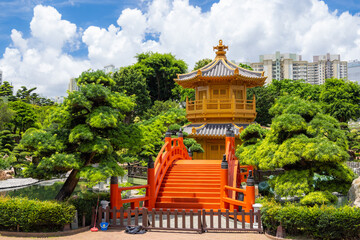 Fototapeta premium Traditional Chinese garden in Nan Lian Garden, Chi Lin Nunnery, Hong Kong