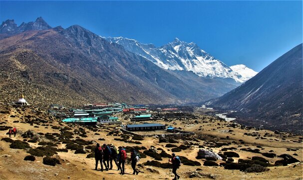 dingboche village