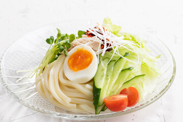 サラダうどん　salad udon