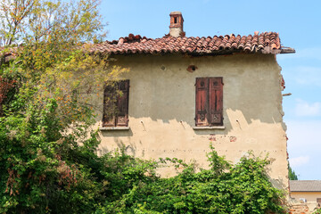 Farmhouse ancient old Po Valley agriculture natural nature panorama