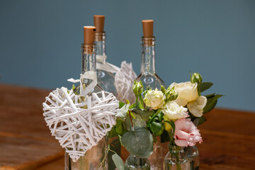Blumen- und Tischdekoration für eine Hochzeitsfeier in München. Fotografin: Michaela Rehle
