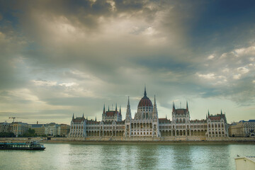 Fototapeta premium Hungarian parliament building shot from the oppposite side of the Danube River.