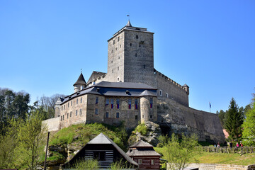 St&aacute;tn&iacute; hrad Kost na jaře Kost Castle in Spring