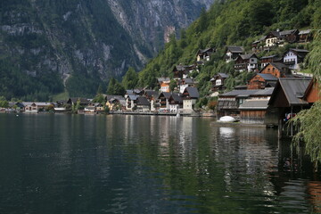 Fototapeta na wymiar A lakeside house surrounded by nature, Austria