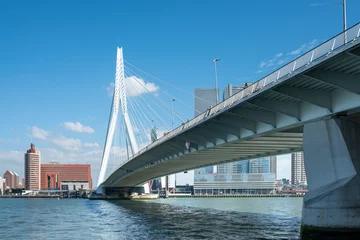 Papier Peint photo Pont Érasme Erasmusbrug in Rotterdam, Zuid-Holland province, The Netherlands