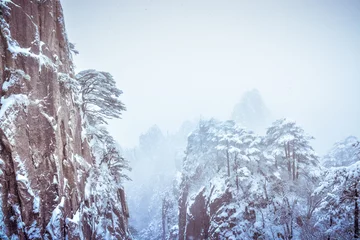 Photo sur Plexiglas Monts Huang Snow landscape of Huangshan mountain,located in Anhui province,China