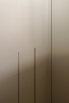 Dresser shadowplay