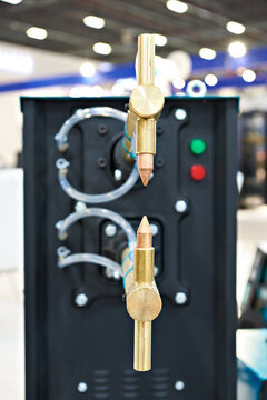 Spot welding machine
