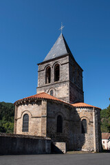 Fototapeta na wymiar Small Romanesque church in an Auvergne village in France