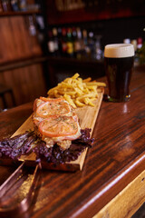 Comidas, platos. tapas. Entradas y picadas de restaurantes y bares Foto Producto