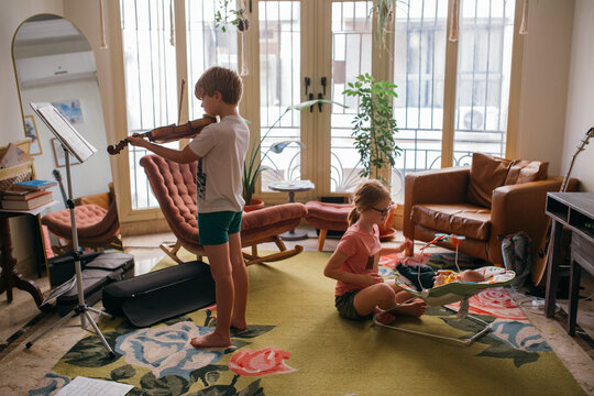 Siblings together at practice time