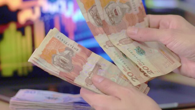 pesos colombianos