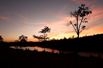 Fototapeta na wymiar sunset in the evening, darkness has come, khao yai national park