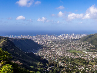 View of Honolulu from the ascent of Mount Olympus on the Hawaiian island of Oahu - 620823127