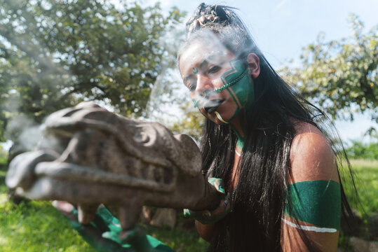 Mayan female warrior carrying fire stone II