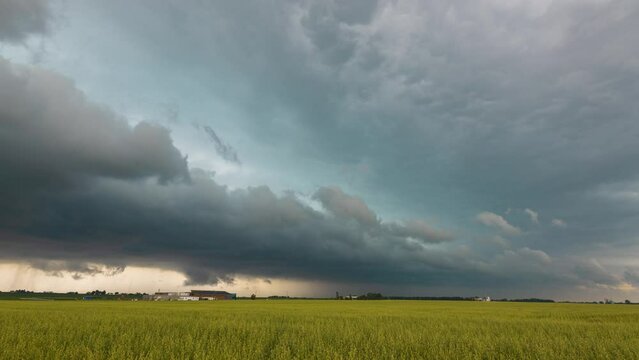 A line of severe storms moves across the midwest, packing lots of wind and rain.
