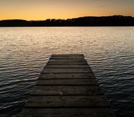 Pomost nad jeziorem  © Kornel