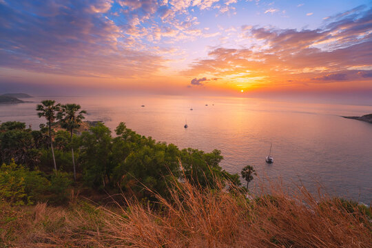 Promthep Cape, the most beautiful sunset viewpoint in Thailand Located at the southern tip of Phuket Island. It is a rocky cape sloping down to the sea. Krom Luang Chumphon Khet Udomsak 