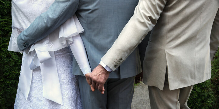 Bride cheating on groom at wedding