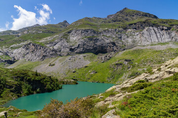 Fototapeta na wymiar Lac des Gloriettes, Pyrenees, France