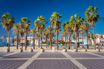 Fototapeta na wymiar Beautiful scrupture at the Playa de las Arenas beach of Valencia, Spain