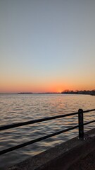 Obraz premium pastel sunset over the river