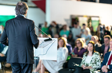 Speaker at business conference, corporate presentation, workshop, coaching training, news...