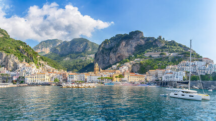 Fototapeta na wymiar Landscape with Amalfi town at famous amalfi coast, Italy