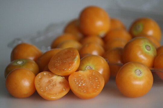 Cape gooseberries, commonly known as Rasbhari in India, is a small orange berry fruit.