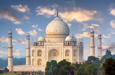 Fototapeta na wymiar Indian Palace Taj Mahal