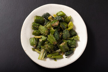 オクラ　梅かつお　スナック