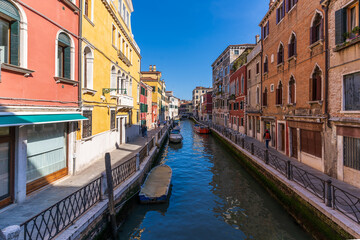 Fototapeta na wymiar Canals side view in Venice