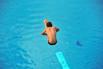 Participant(s) of the spring-board diving championship.