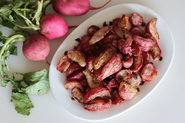 Air fried table radish. A table radish dish made by marinating it with olive oil, herbs and air fried