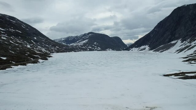 Aerial video of Skibutan Valley, Norway