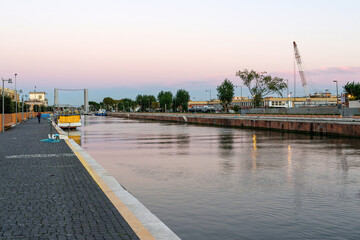 Fototapeta premium Port au lever du jour