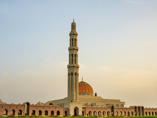 muscat grand mosque  oman - obrazy, fototapety, plakaty