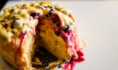 melting cake with fruits