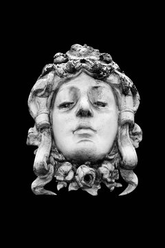 Cassandra's pain and silence (Kassandra, Alexandra). She was a Trojan priestess of Apollo in Greek mythology. She was cursed to utter true prophecies, but no one ever believed her